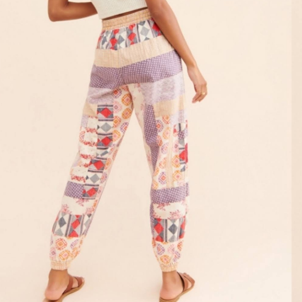 ๐ Urban Outfitters Kimchi Blue Patchwork Summit TRK Pants Small - Picture 3 of 16
